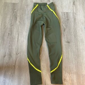 Adidas Active Wear Leggings size XS